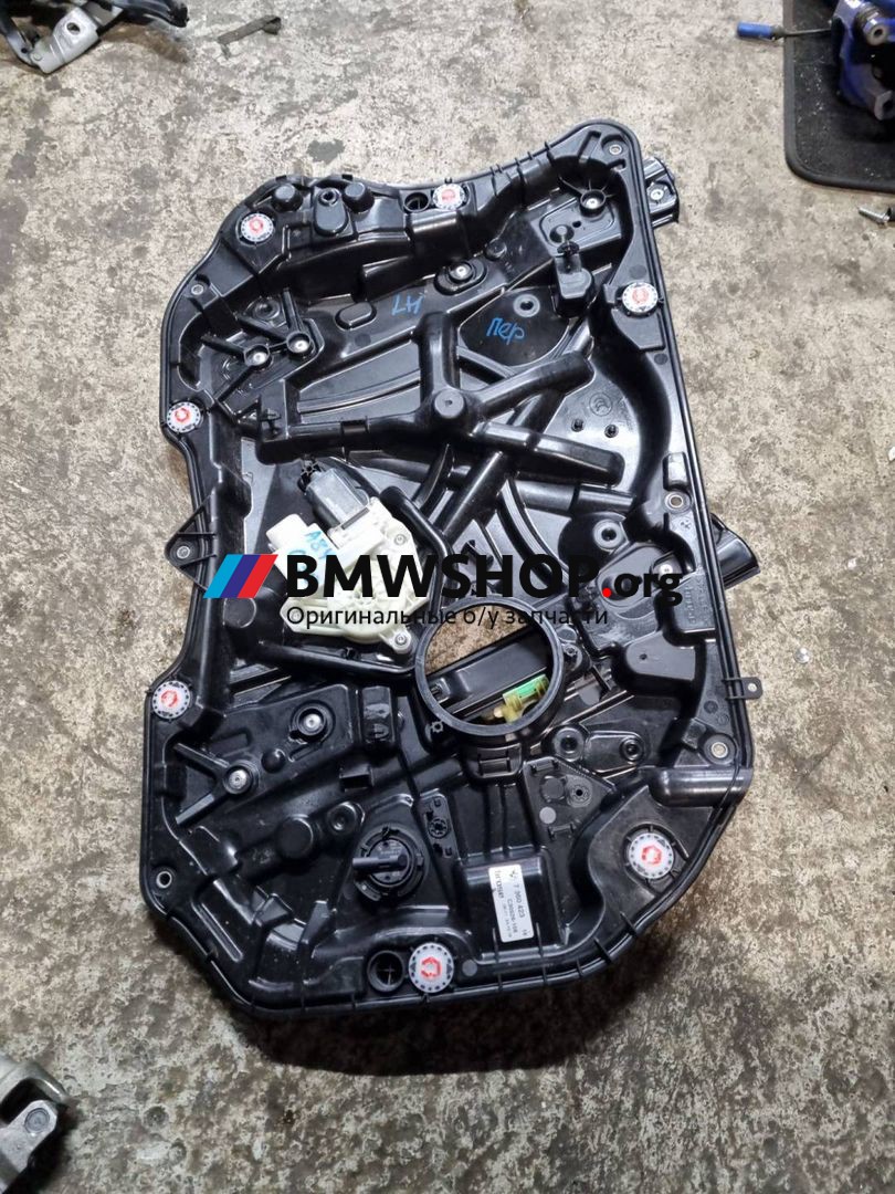 стеклоподъемник передний левый BMW 5 серия G30/G31 G30 2019, 2.0 л., гибрид, АКПП, blue-stone metallic, седан, задний привод, правый руль, 7360423, 7455082