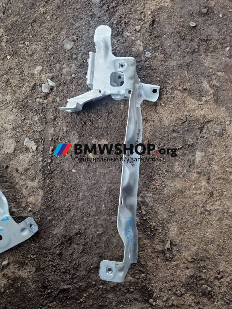 кронштейн (крепление) BMW 1 серия F40 2021, 1.5 л., B38 A15 A, бензин, АКПП, misano-blau metallic (0c1d), хетчбэк 5 дв., передний привод, правый руль, 7450378
