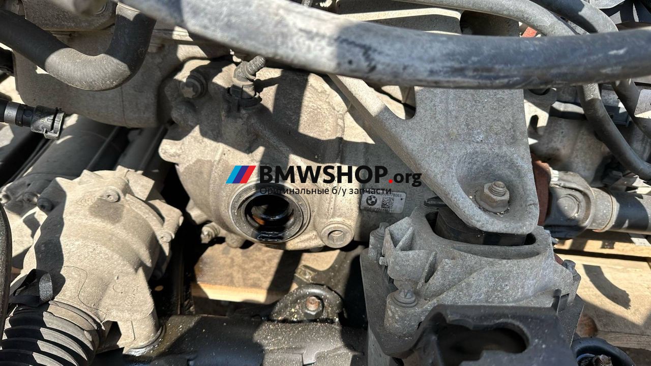 редуктор переднего моста BMW X4 F26 2017, 3.0 л., N57 D30 A, дизель, АКПП, 416 carbon schwarz, внедорожник 5 дв., полный привод, правый руль, 8618380