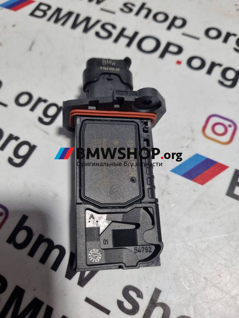 расходомер воздуха BMW 5 серия G30/G31 G30 2018, 3.0 л., B58B30, бензин, АКПП, седан, полный привод, правый руль, 8605565