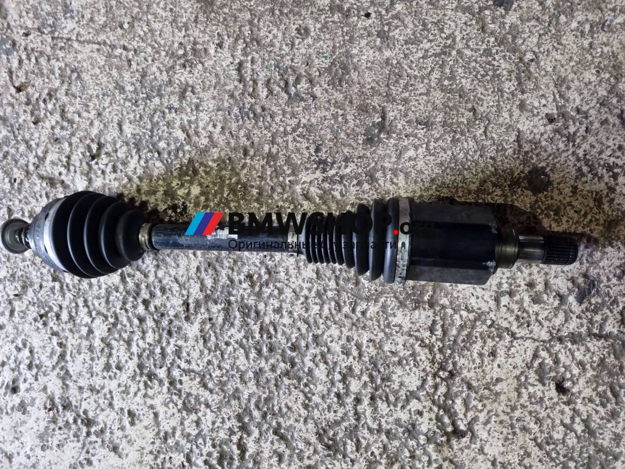 полуось передняя левая (приводной вал, ШРУС) BMW 5 серия G30/G31 G30 2018, 3.0 л., B58B30, бензин, АКПП, седан, полный привод, правый руль, 31608664675