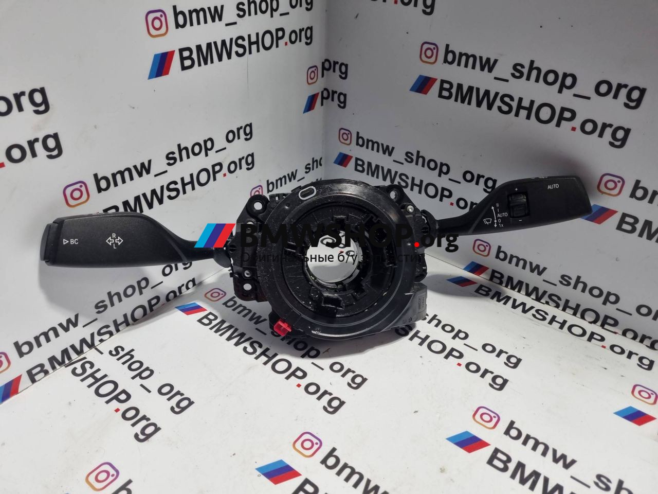 переключатель подрулевой (стрекоза) BMW 5 серия G30/G31 G30 2018, 3.0 л., B58B30, бензин, АКПП, седан, полный привод, правый руль, 61316839778