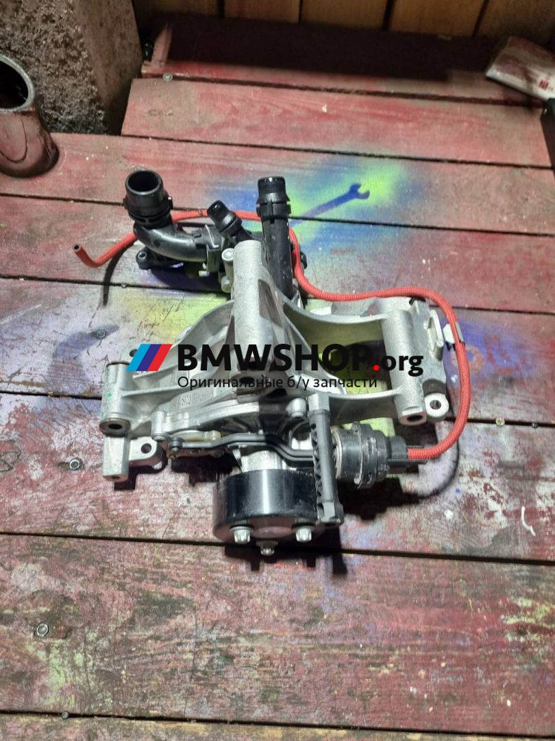 помпа BMW 5 серия G30/G31 [рестайлинг] G30 (2020 - 2026), 2.0 л., B47 D20 B, дизель, задний привод, 8593269
