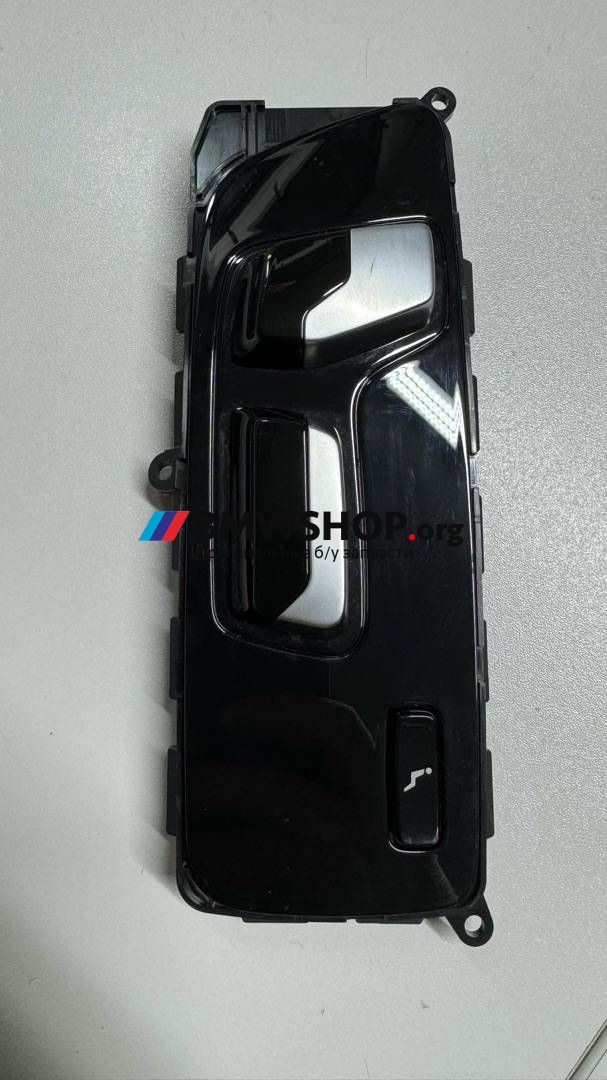 модуль управления заднего сиденья правый BMW X5 G05 2019, 3.0 л., B57 D30 A, дизель, АКПП, a96, полный привод, правый руль, 9861514