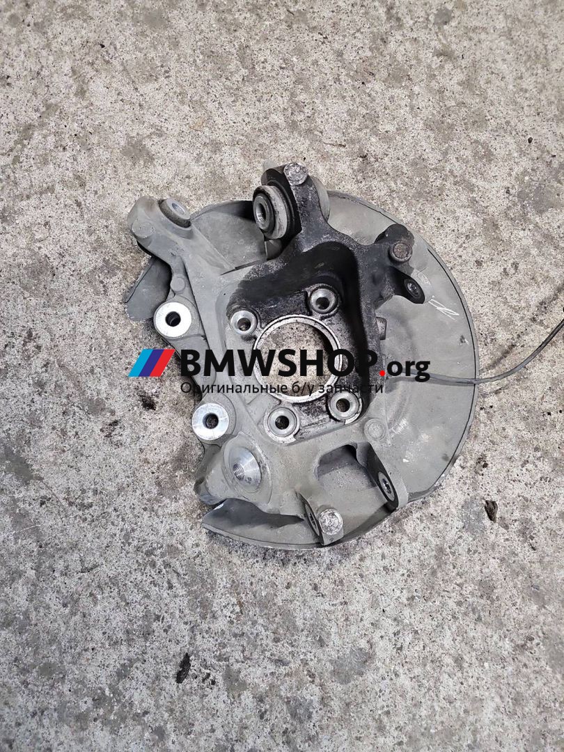 кулак задний левый BMW 2 серия G42 2022, 2.0 л., B47 D20 B, дизель, АКПП, купе, задний привод, 6893971