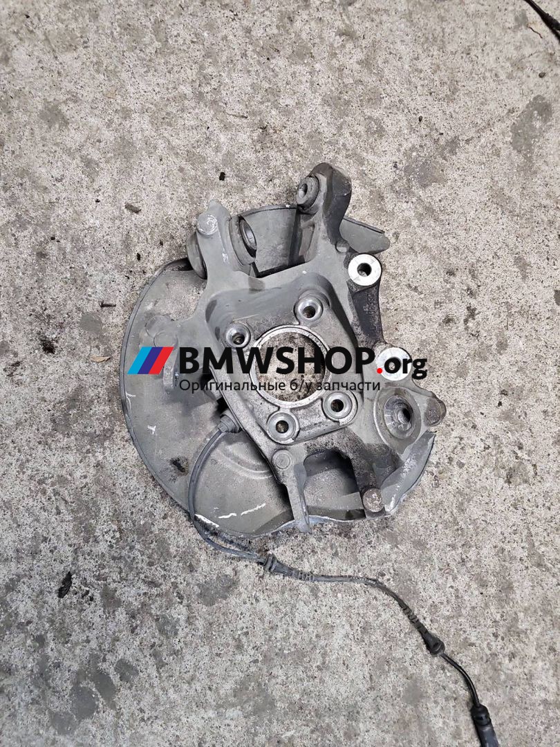 кулак задний правый BMW 2 серия G42 2022, 2.0 л., B47 D20 B, дизель, АКПП, купе, 6893972