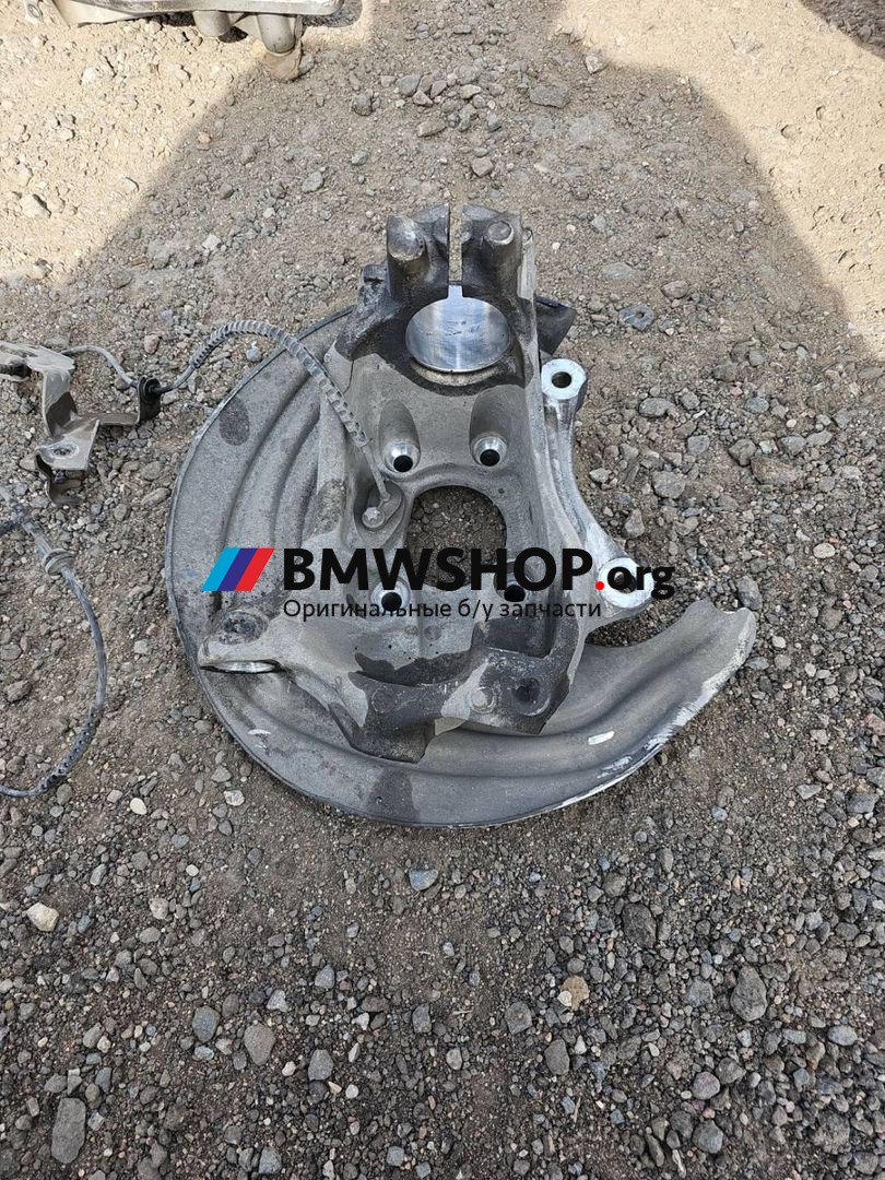 кулак поворотный правый BMW 2 серия G42 2022, 2.0 л., B47 D20 B, дизель, АКПП, купе, задний привод, 6893966