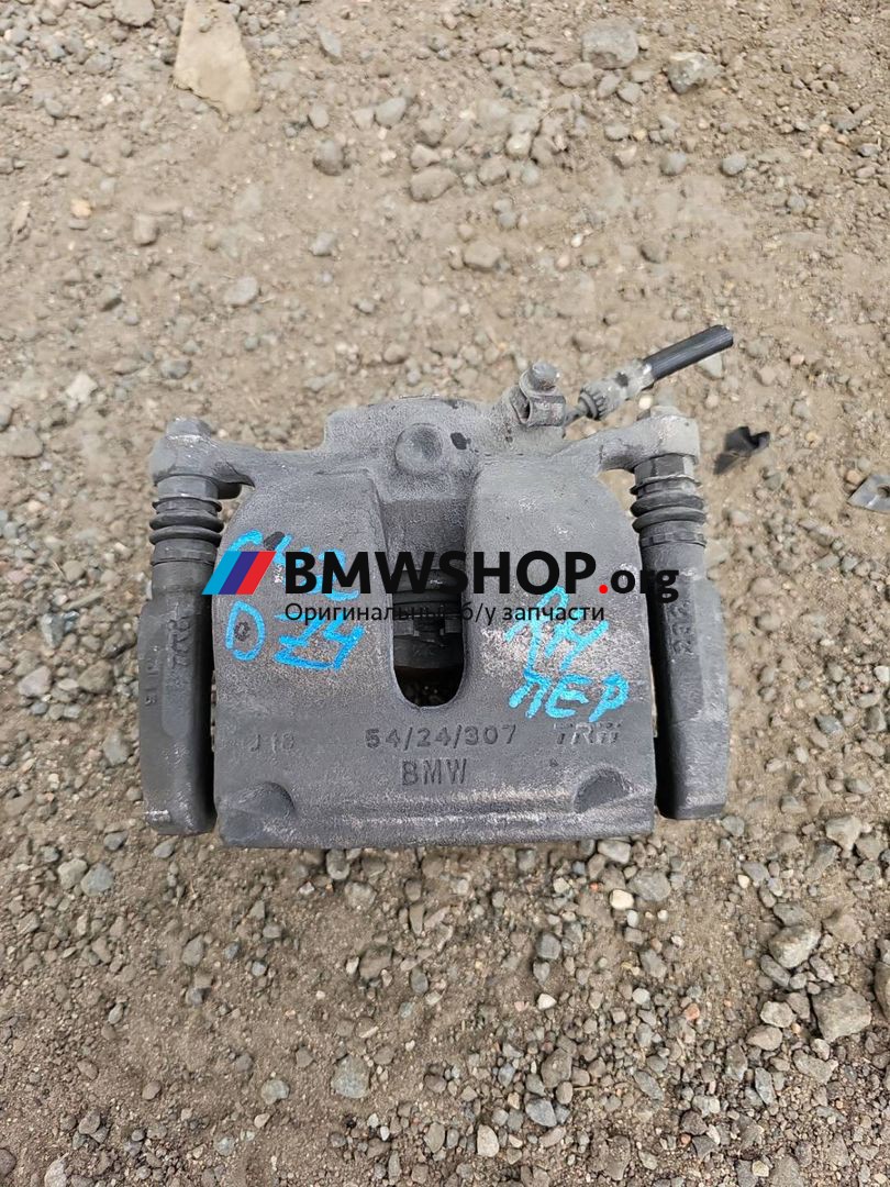 суппорт передний правый BMW 2 серия G42 2022, 2.0 л., B47 D20 B, дизель, АКПП, купе, 6860266