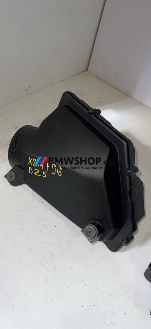 корпус воздушного фильтра BMW X6 M F96 2021, 4.4 л., S63 B44 B, бензин, АКПП, 475 black saphire metallic, внедорожник 5 дв., полный привод, 8091491