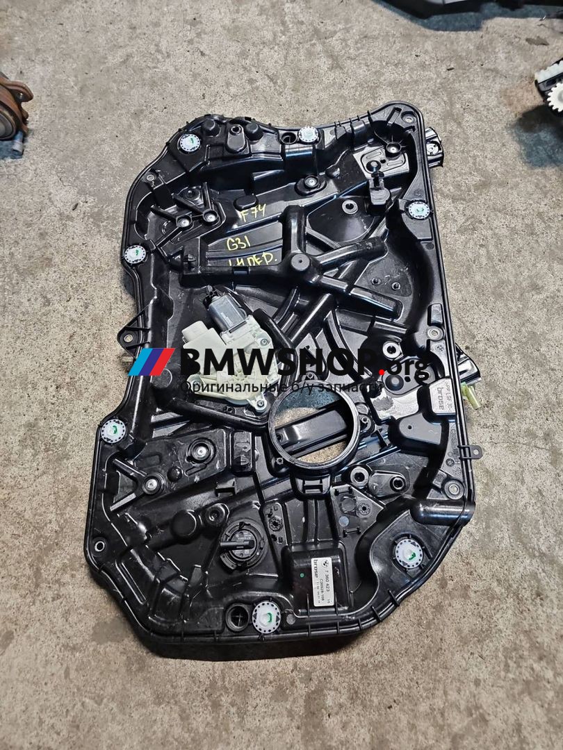 стеклоподъемник передний левый BMW 5 серия G30/G31 G31 2018, 2.0 л., B48 B20 B, бензин, АКПП, a90 (sophistograu), универсал, задний привод, правый руль, 7360423