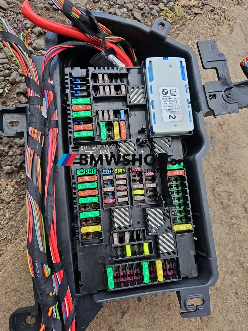 блок предохранителей BMW M4 G82/G83 G82 2022, 3.0 л., S58B30A, бензин, АКПП, c17 brands-hatch-grey metallic, купе, задний привод, 5A0E7D0, 8795478