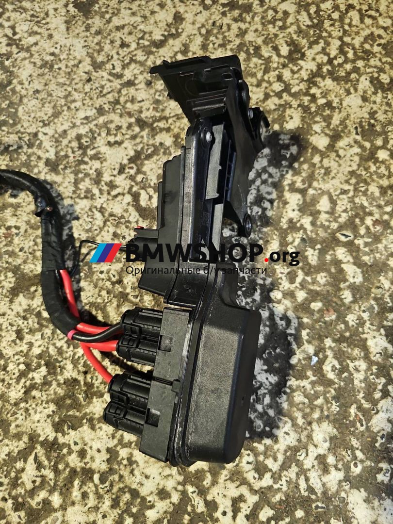 распределитель тока BMW M4 G82/G83 G82 2022, 3.0 л., S58B30A, бензин, АКПП, c17 brands-hatch-grey metallic, купе, задний привод, 6842529