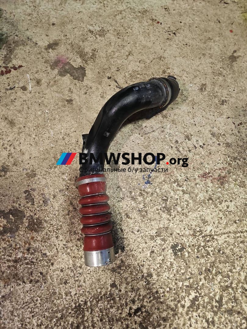 патрубок интеркулера BMW 1 серия F40 2021, 1.5 л., B38 A15 A, бензин, АКПП, misano-blau metallic (0c1d), хетчбэк 5 дв., передний привод, правый руль, 9452508