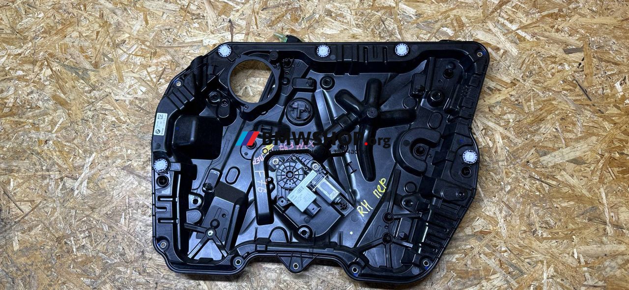 стеклоподъемник передний правый BMW X3 M F97 2019, 3.0 л., S58B30A, бензин, АКПП, c28 donington-grau metallic, полный привод, правый руль, 7393458