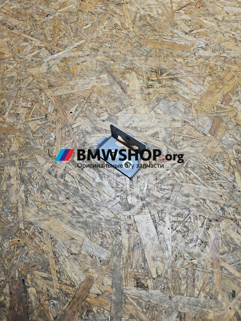 кронштейн (крепление) BMW 5 серия G60 2023, 2.0 л., бензин, АКПП, седан, 9621191