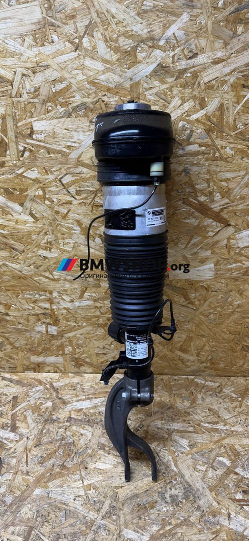 амортизатор передний правый BMW X7 G07 2020, 3.0 л., B57 D30 B, дизель, АКПП, полный привод, 6869036