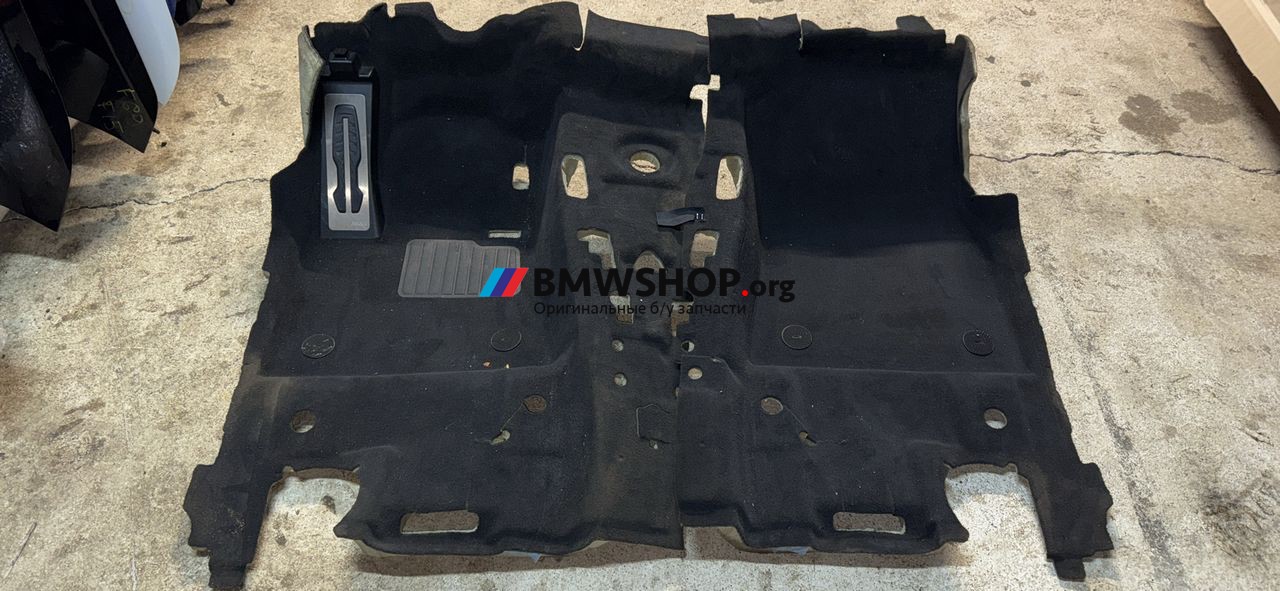 ковер салонный BMW X6 G06 2023, 3.0 л., B57 D30 B, дизель, АКПП, c4w skyscraper grau metallic, внедорожник 5 дв., полный подключаемый привод