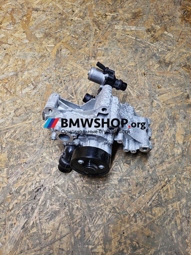 помпа BMW 4 серия G22/G23 G22 2020, 2.0 л., B46 B20 B, бензин, АКПП, купе, полный привод, 8650983, 8689694