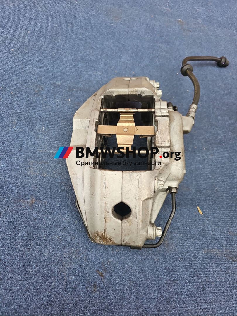 суппорт передний левый BMW X5 G05 [рестайлинг] G05 2024, 3.0 л., дизель, АКПП, 475 black-sapphire metallic, внедорожник 5 дв., полный привод, правый руль, 8843331