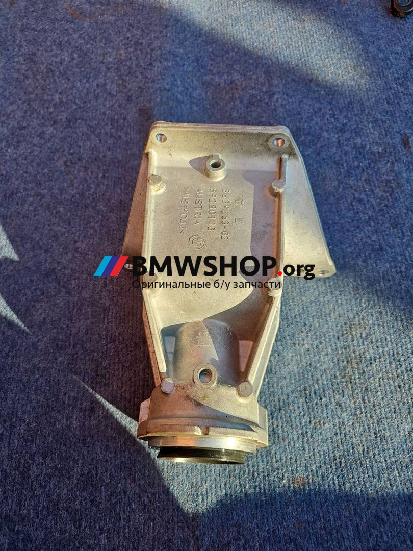 кронштейн полуоси BMW M4 G82/G83 G82 2022, 3.0 л., S58B30A, бензин, АКПП, c4p (brooklyn grey metallic), купе, полный привод, правый руль, 8639383