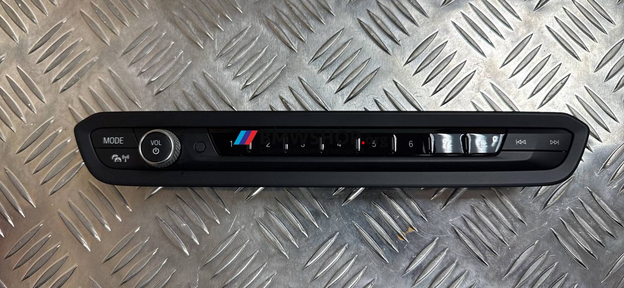 панель управления магнитолой BMW M4 G82/G83 G82 2022, 3.0 л., S58B30A, бензин, АКПП, c4p (brooklyn grey metallic), купе, полный привод, правый руль, 5A47C61