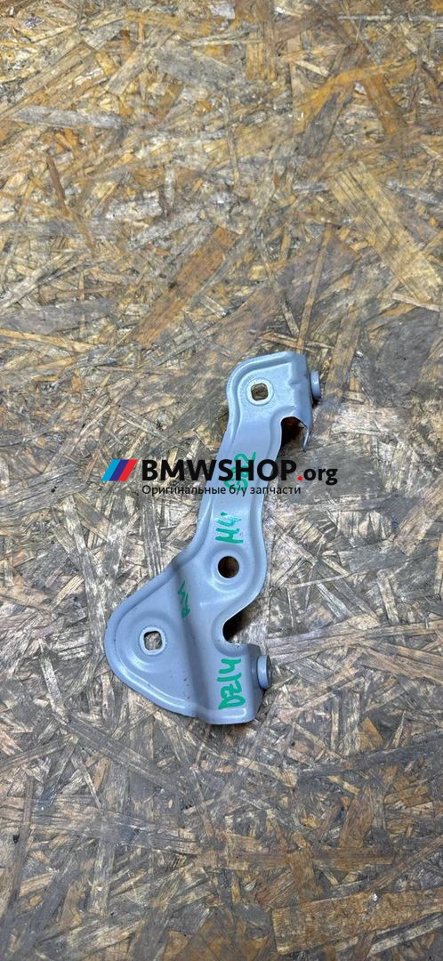 крепление ( кронштейн ) крыла BMW M4 G82/G83 G82 2022, 3.0 л., S58B30A, бензин, АКПП, c4p (brooklyn grey metallic), купе, полный привод, правый руль, 7486806