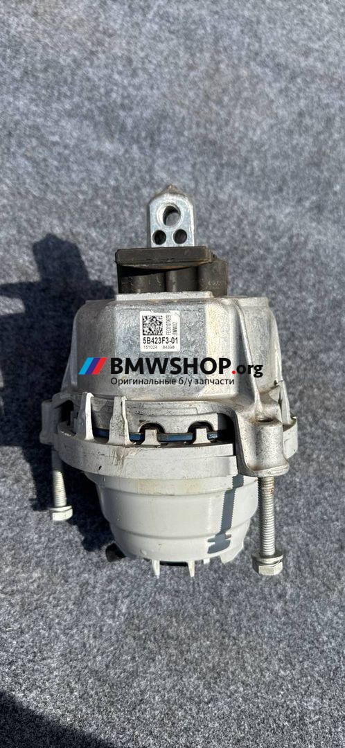 подушка крепления двигателя BMW 7 серия G70 2024, 3.0 л., B57 D30 B, дизель, АКПП, carbonschwarz metallic (416), седан, полный привод, 5B423F3