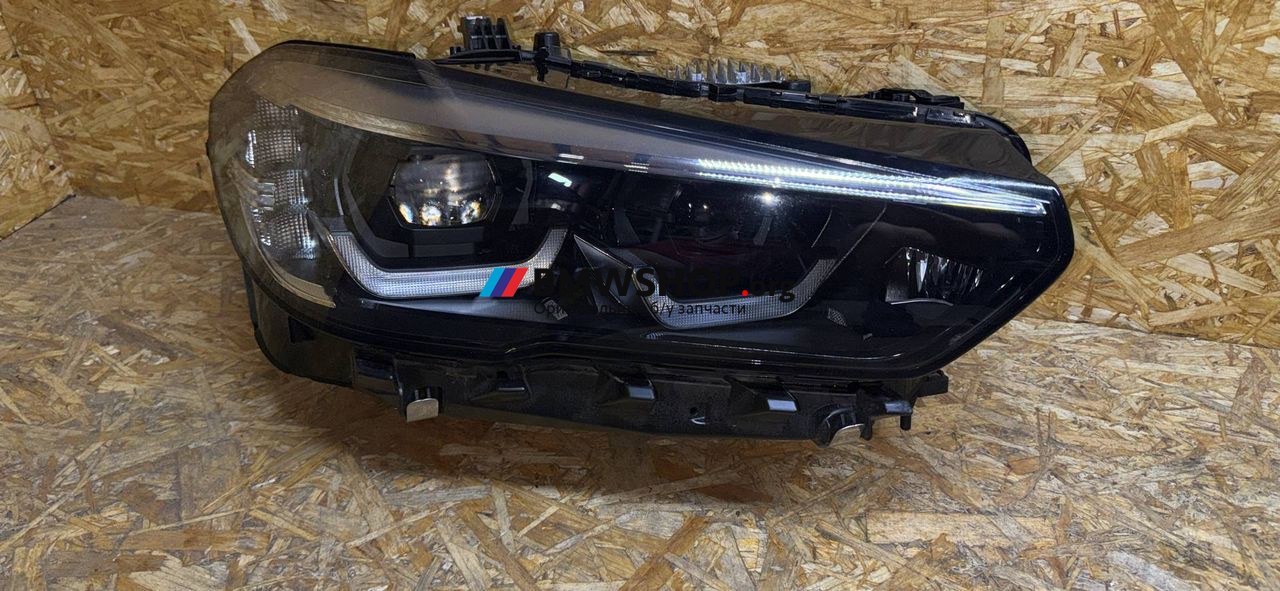 фара правая BMW X5 G05 2019, 3.0 л., B57 D30 B, дизель, АКПП, 475 black-sapphire metallic, хетчбэк 5 дв., полный привод, правый руль, 9481786