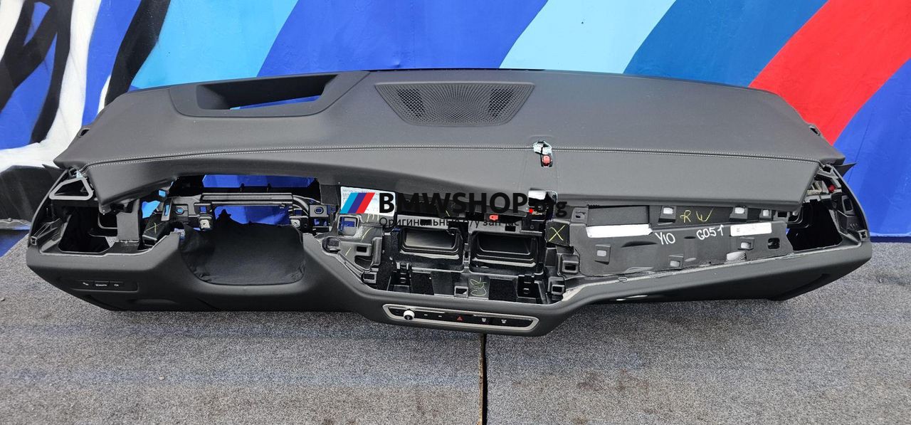 панель передняя салона (торпедо) BMW X5 G05 [рестайлинг] G05 2023, 3.0 л., B58B30, бензин, АКПП, 416 carbon schwarz, внедорожник 5 дв., полный привод, 9633581