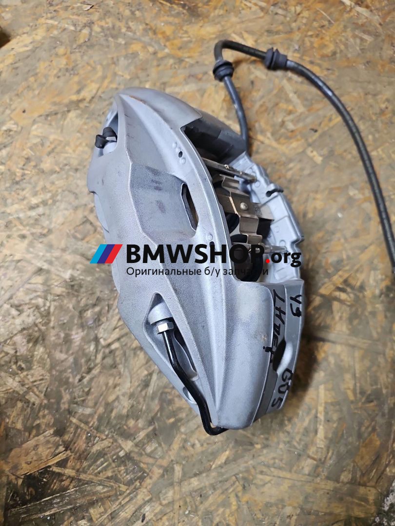 суппорт передний левый BMW X5 G05 [рестайлинг] G05 2023, 3.0 л., B58B30, бензин, АКПП, 475 black-sapphire metallic, внедорожник 5 дв., полный привод, 8844337