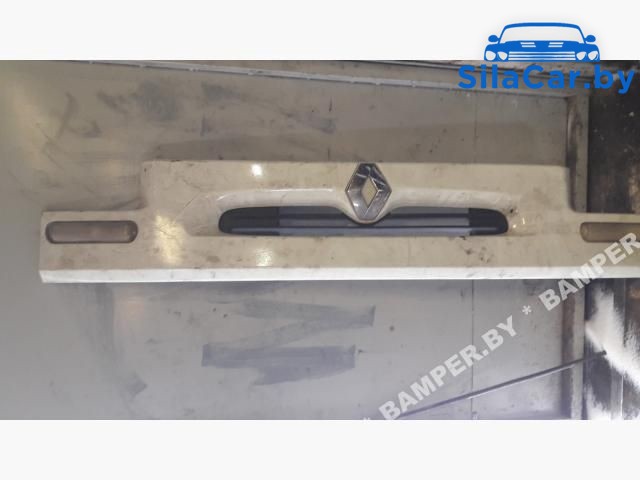 решетка радиатора Renault Mascott 1 поколение 2003, 2.8 л., 8140.43.S.2585, дизель - фото №1