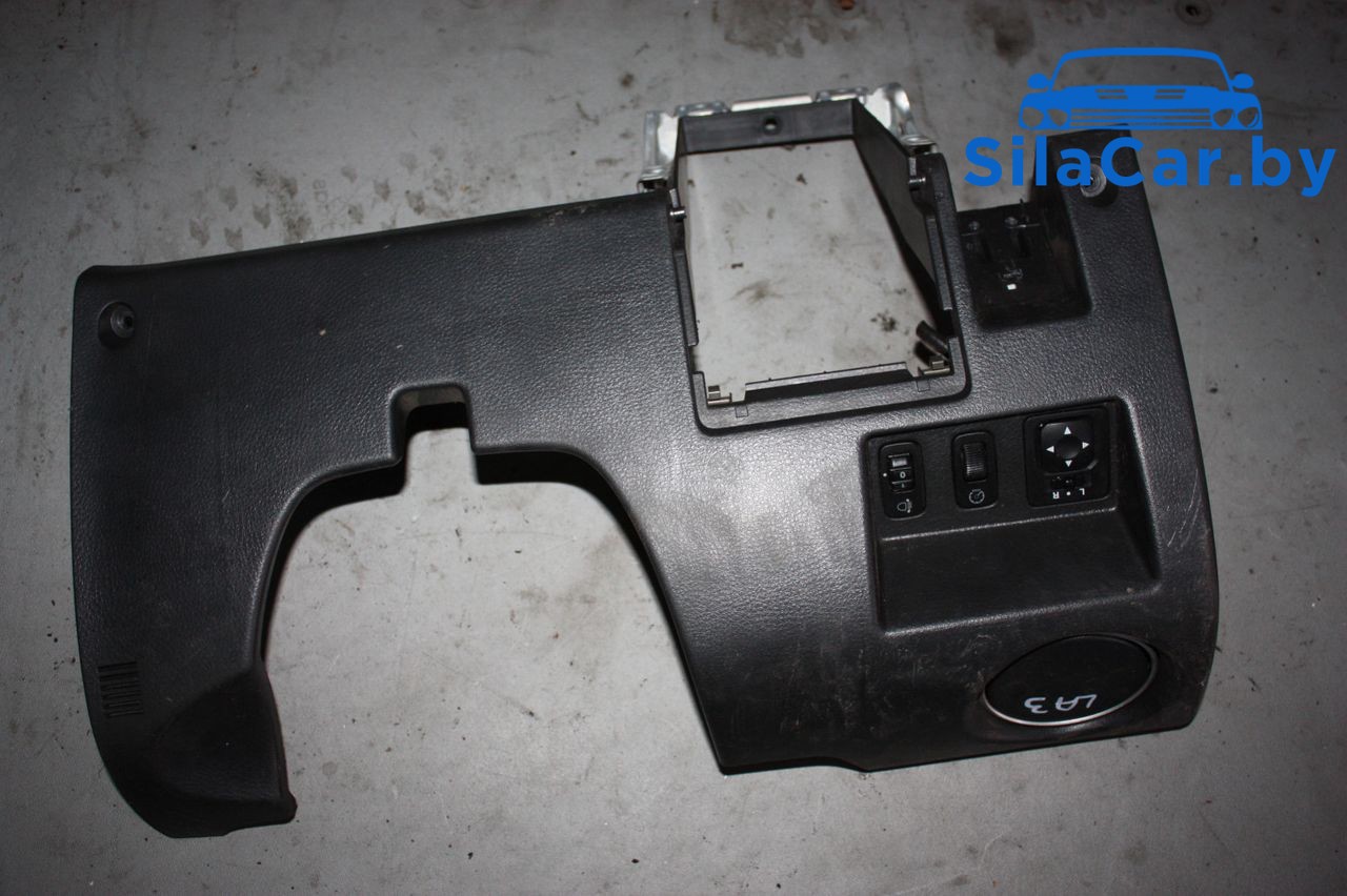 кожух рулевой колонки Mitsubishi Outlander 1 поколение 2004, 2.0 л., бензин - фото №1