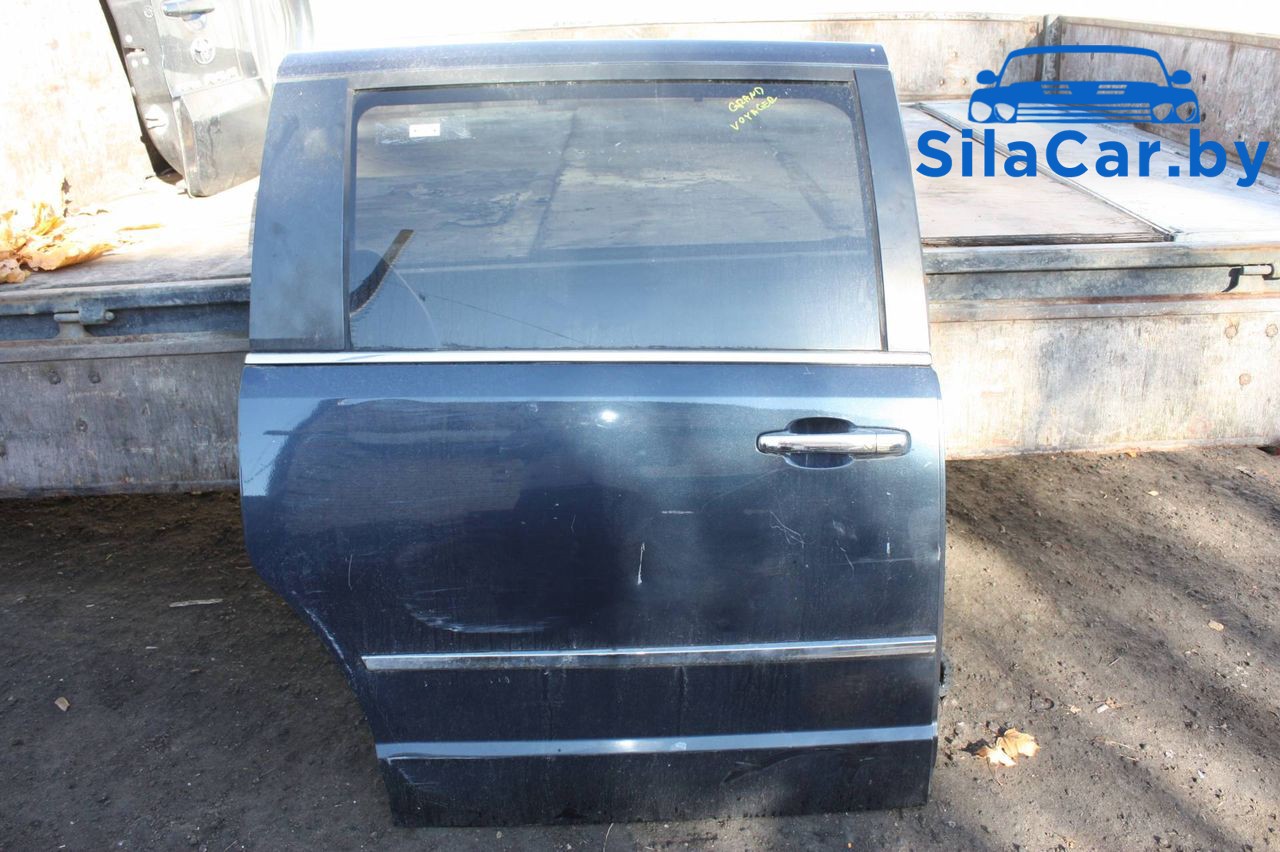 дверь сдвижная Chrysler Voyager 5 поколение 2008, 2.8 л., ENR, дизель, минивэн - фото №1