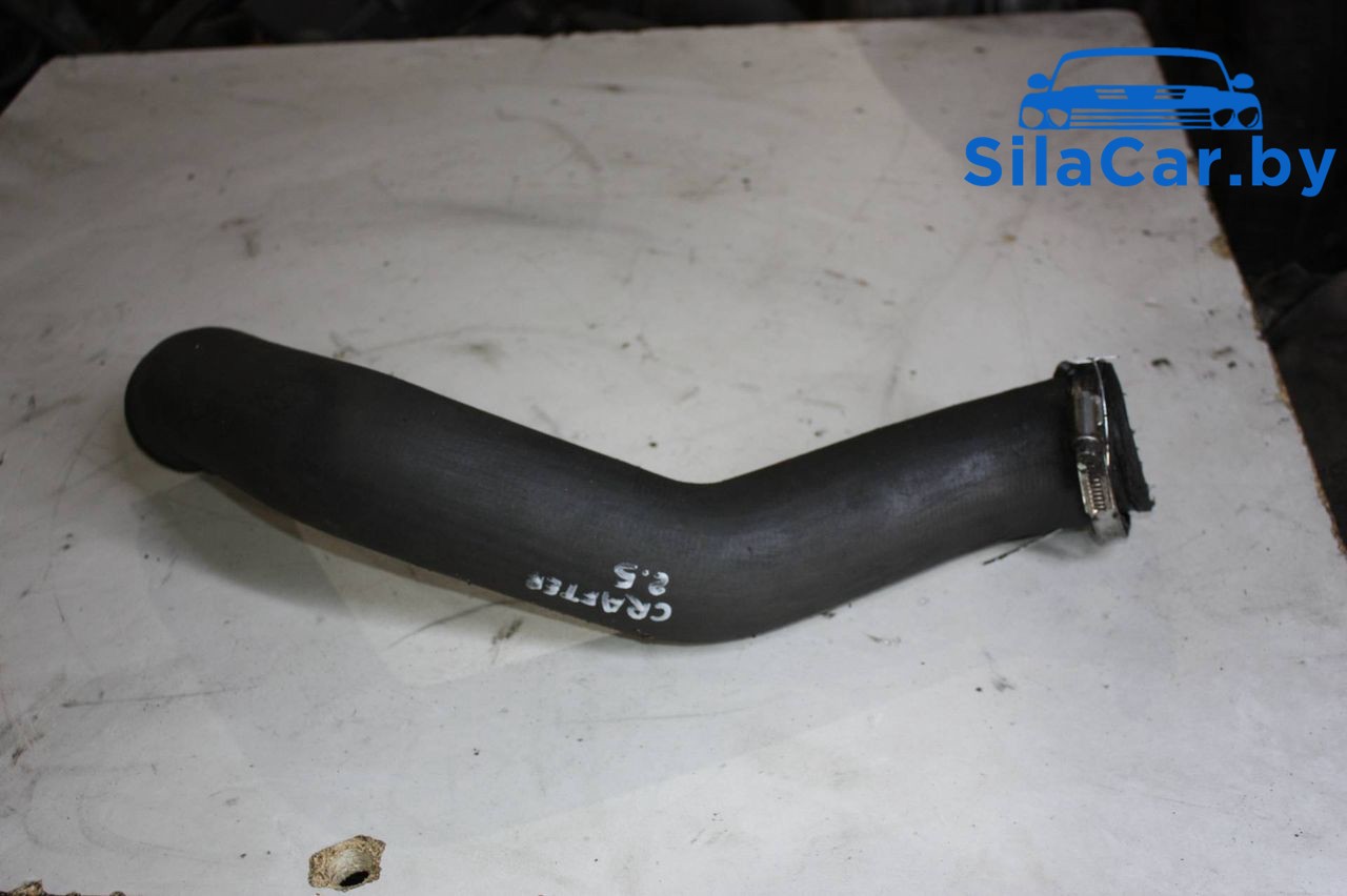 патрубок интеркулера Volkswagen Crafter 1 поколение 2010, 2.5 л., дизель - фото №1