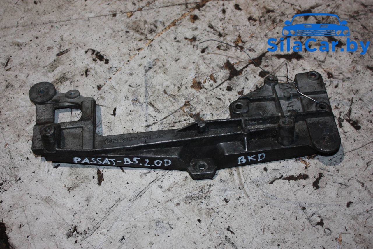 кронштейн клапана EGR Volkswagen Passat B6 (2005 - 2010), 2.0 л., дизель, 03G131159 - фото №1