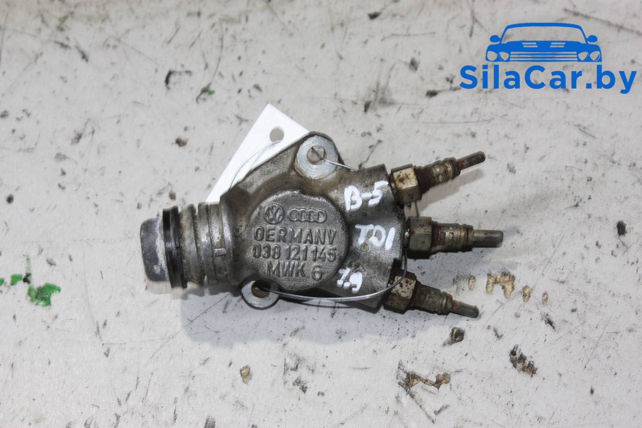 подогреватель охлаждающей жидкости Volkswagen Passat B5 (1996 - 2001), 1.9 л., дизель, 038121145 - фото №1