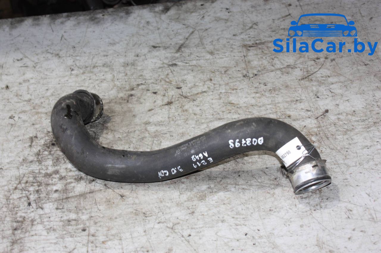 патрубок радиатора Mercedes-Benz E-Класс W211/S211 2005, 3.0 л., OM 642.920, дизель, АКПП, A2115015482 - фото №1