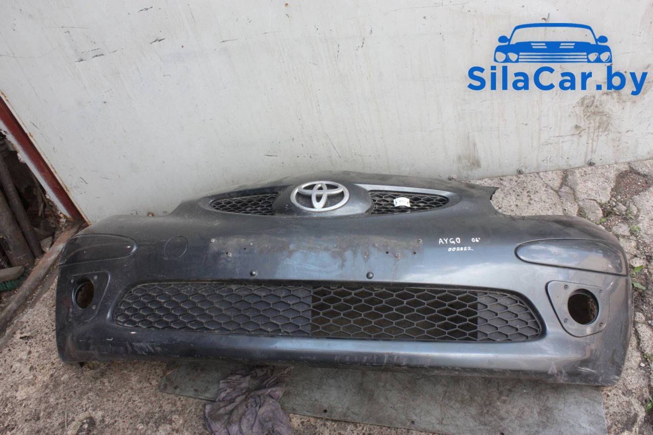 бампер передний Toyota Aygo 1 поколение (2005 - 2008), 1.0 л., бензин, робот - фото №1