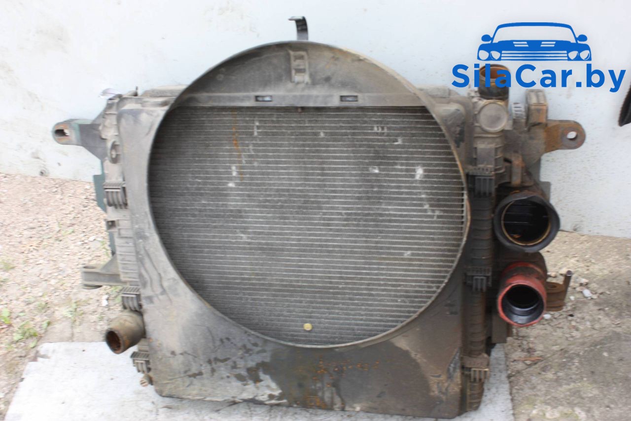кассета радиаторов Mercedes-Benz Vario W670 2001, 4.2 л., дизель - фото №1