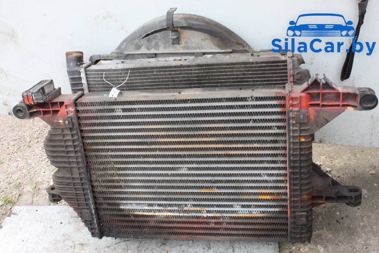 кассета радиаторов Mercedes-Benz Vario W670 2001, 4.2 л., дизель - фото №1