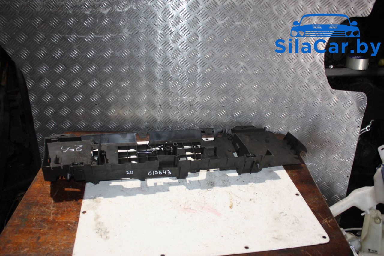 кронштейн (крепление) Mercedes-Benz E-Класс W210/S210 (1995 - 1999), A2115457040 - фото №1