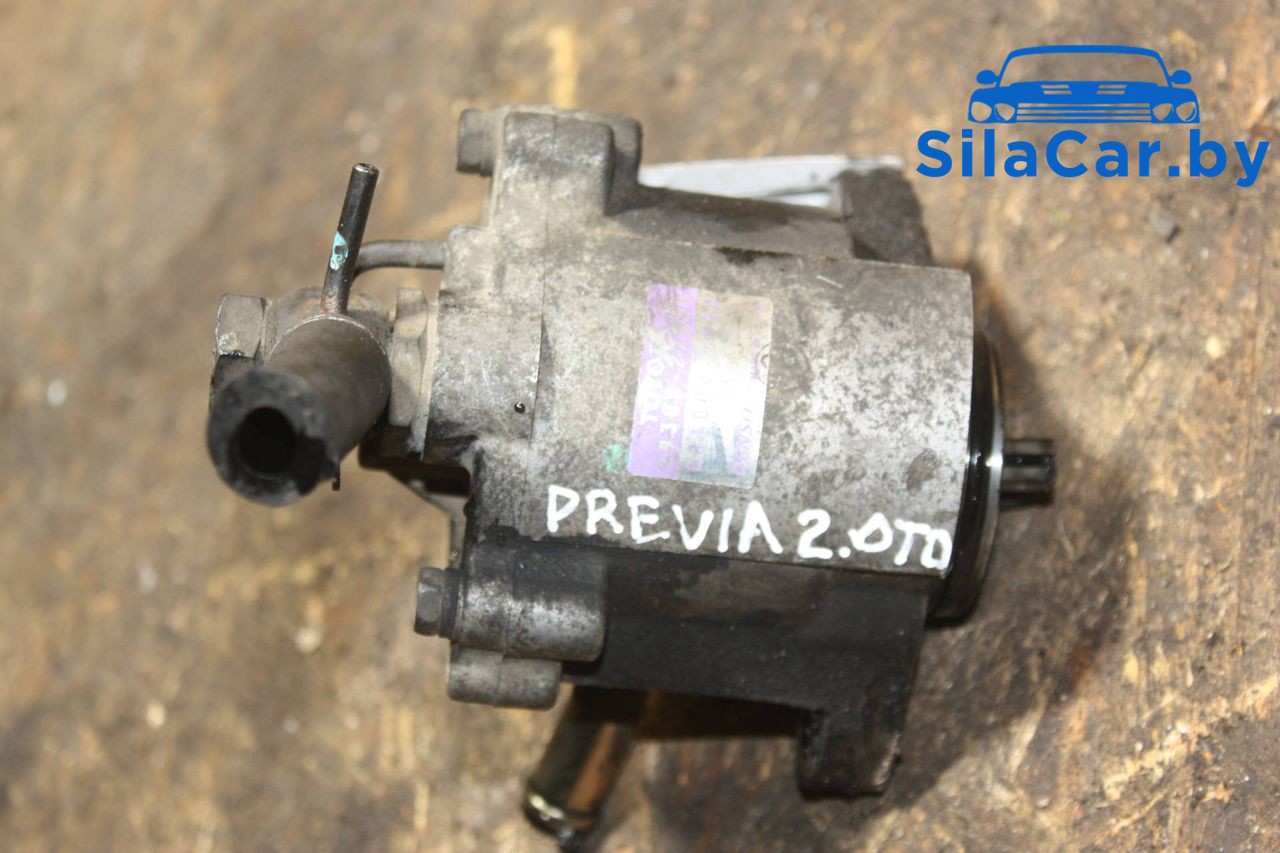 насос вакуумный Toyota Previa XR30/XR40 2003, 2.0 л., дизель, 1720127040 - фото №1