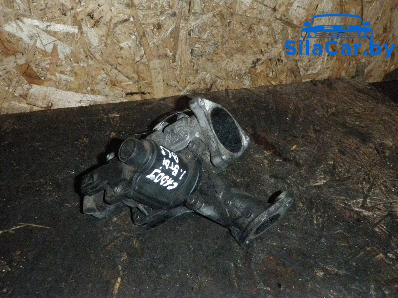 клапан EGR Volkswagen Caddy 3 поколение (2004 - 2010), 1.9 л., дизель, 03G129637A - фото №1
