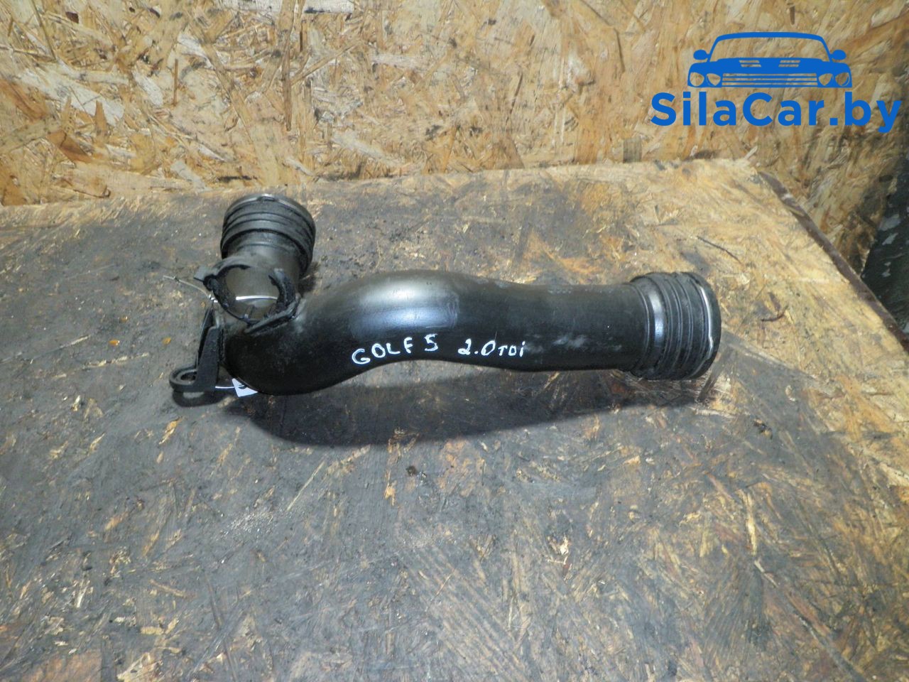 патрубок интеркулера Volkswagen Golf 5 поколение (2003 - 2009), 2.0 л., дизель, 1K0145762L - фото №1