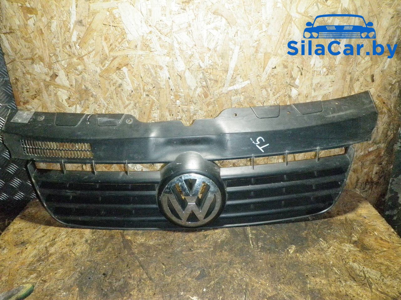 решетка радиатора Volkswagen Transporter T5 2007, 7H0807101 - фото №1
