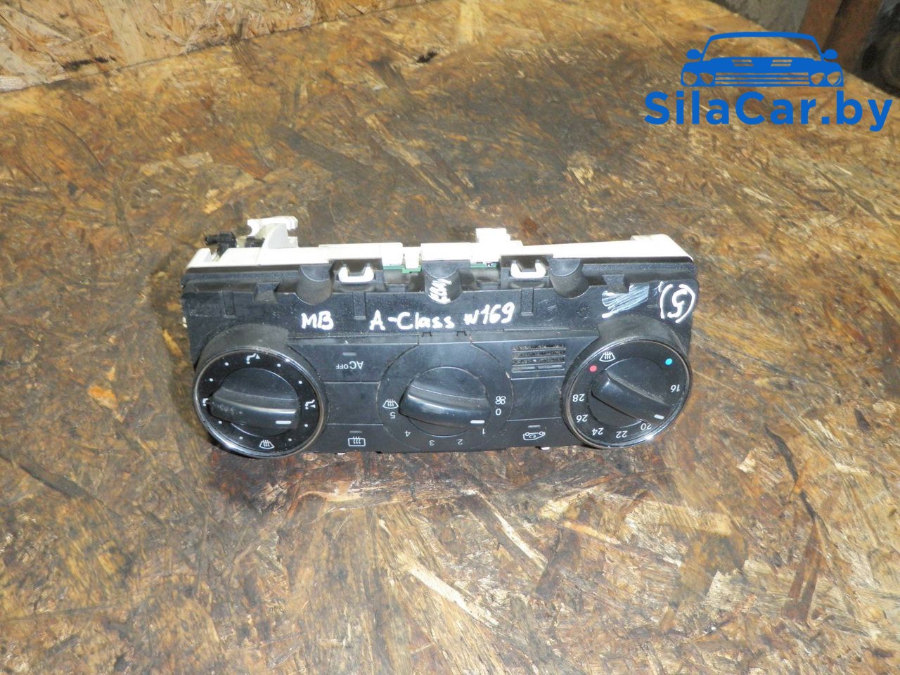 блок управления печки / климат-контроля Mercedes-Benz A-Класс W169 2004, 2.0 л., OM 640.941, дизель, хетчбэк 5 дв., A1698300585 - фото №1