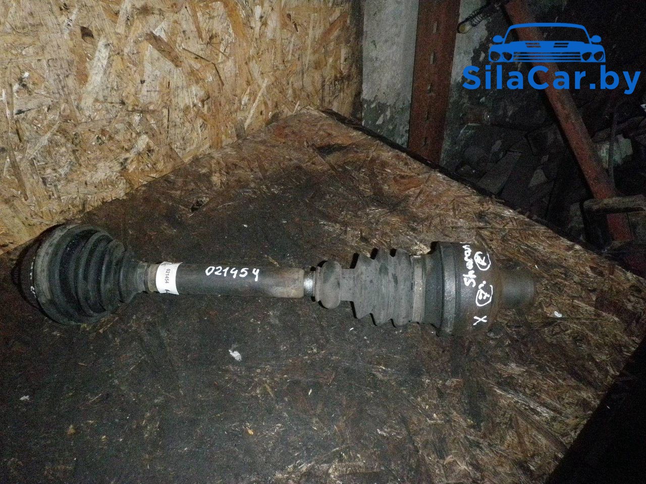полуось передняя правая (приводной вал, ШРУС) Volkswagen Sharan 1 поколение 1998, 1.9 л., дизель - фото №1