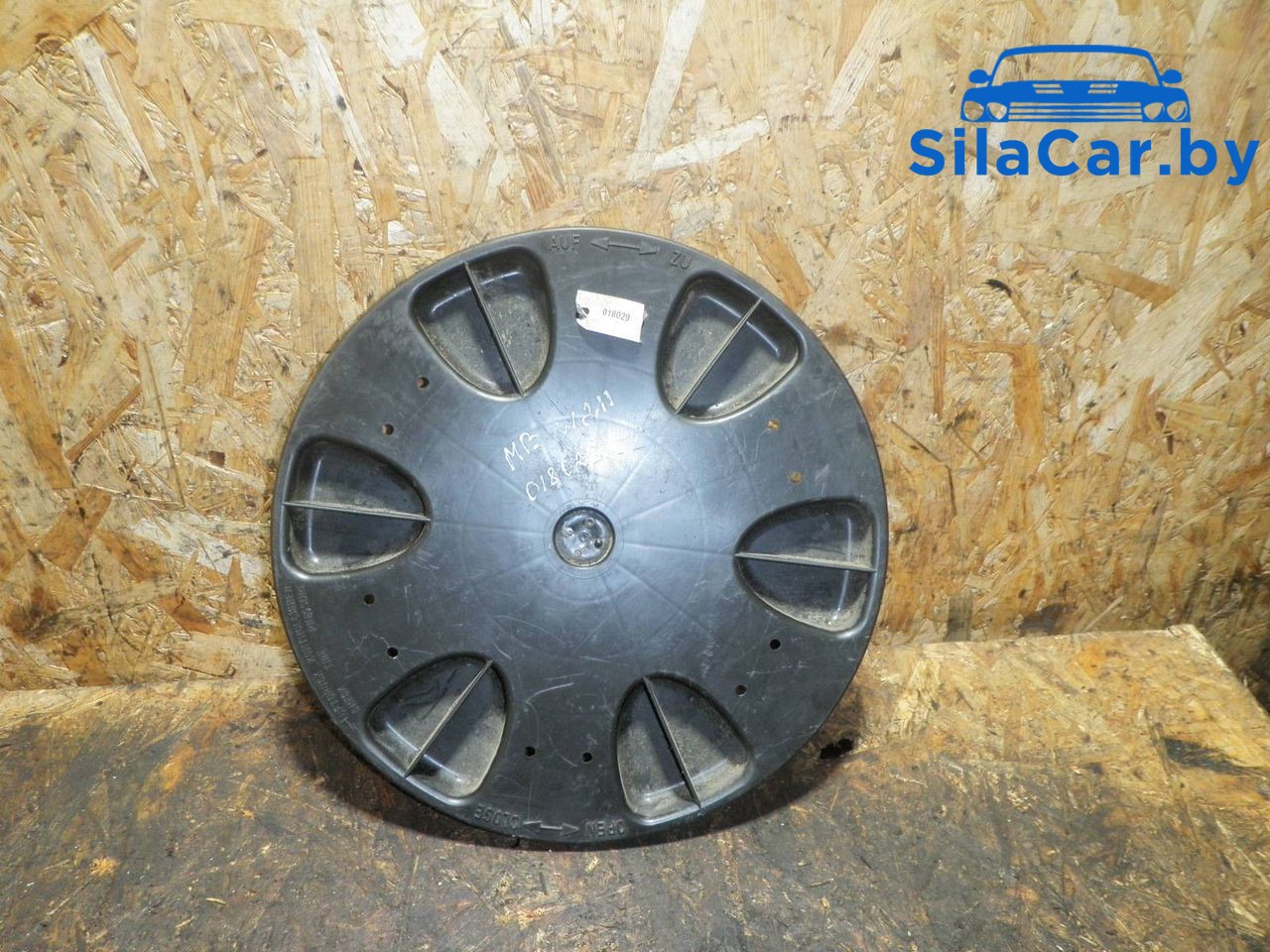 крепление запаски Mercedes-Benz E-Класс W211/S211 2004, 2.2 л., дизель, A2118980214 - фото №1