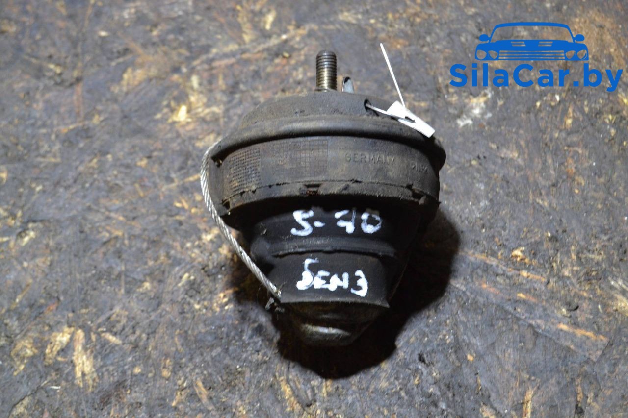 подушка крепления двигателя Volvo V70 1 поколение (1997 - 2000), 2.5 л., дизель, 9434254 - фото №1