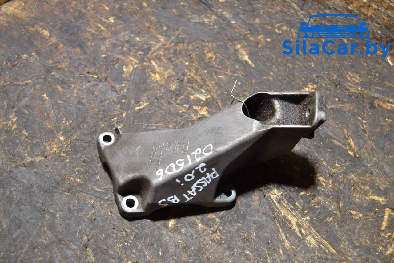 кронштейн двигателя Audi A4 B6 2006, 2.0 л., ALT, бензин, 8E0199307A - фото №1
